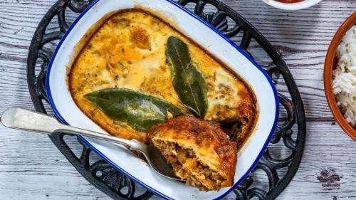 Bobotie,-,South,African,Curried,Minced,Meat,Baked,With,Egg-based